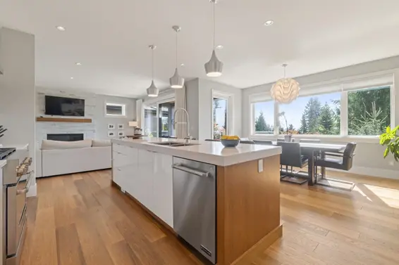 291 Monteray Avenue, North Vancouver For Sale - image 9