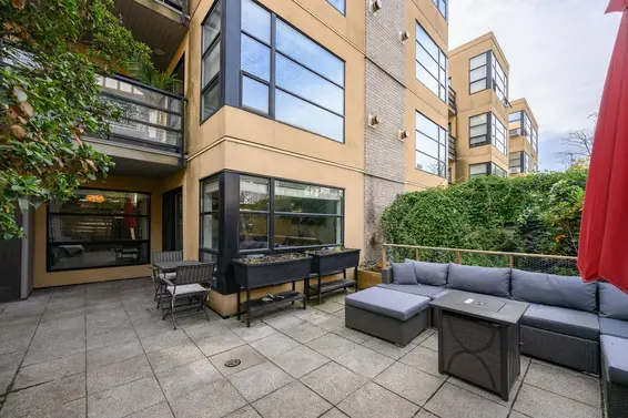 204 124 West 3rd Street, North Vancouver