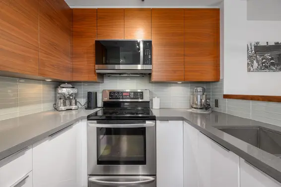 204 124 West 3rd Street, North Vancouver For Sale - image 8