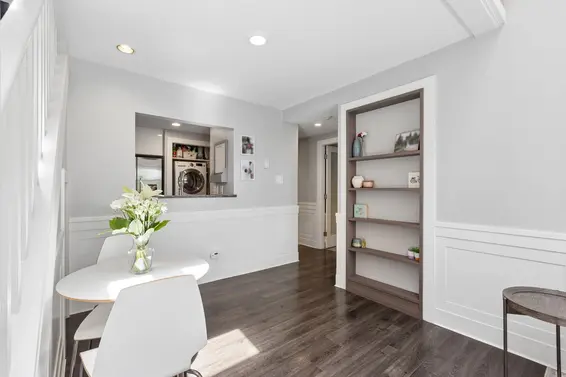 303 1702 Chesterfield Avenue, North Vancouver For Sale - image 12