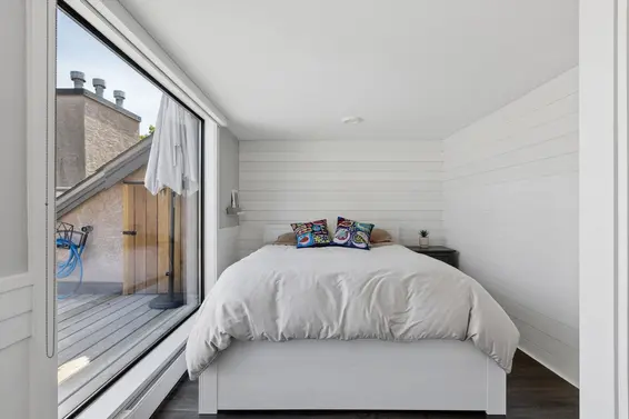 303 1702 Chesterfield Avenue, North Vancouver For Sale - image 27