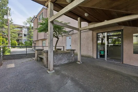 303 1702 Chesterfield Avenue, North Vancouver For Sale - image 36