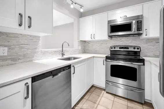 409 2059 Chesterfield Avenue, North Vancouver For Sale - image 16