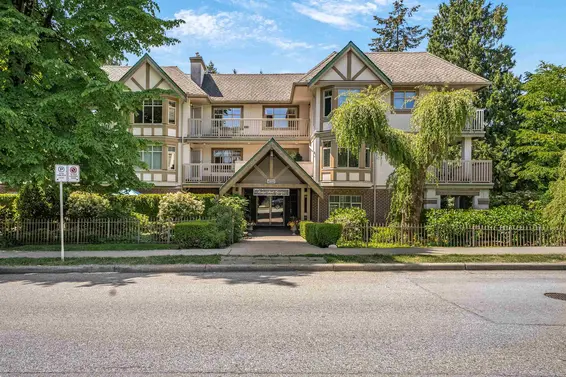 409 2059 Chesterfield Avenue, North Vancouver For Sale - image 4