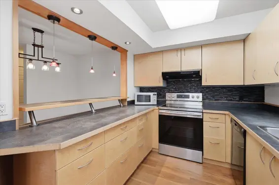 306 223 Mountain Highway, North Vancouver For Sale - image 13