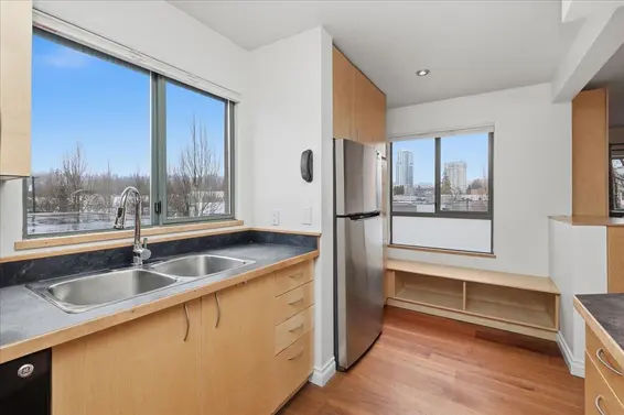 306 223 Mountain Highway, North Vancouver For Sale - image 15