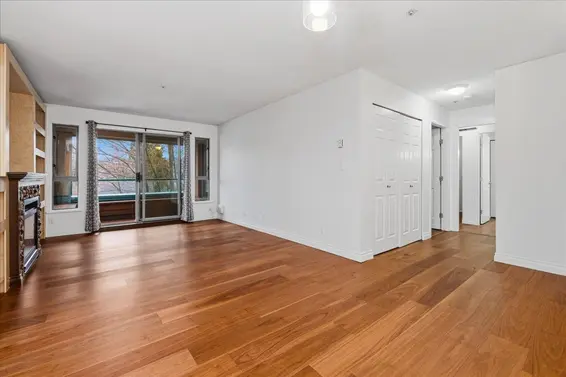 306 223 Mountain Highway, North Vancouver For Sale - image 5