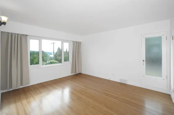 875 Esquimalt Avenue, West Vancouver For Sale - image 18