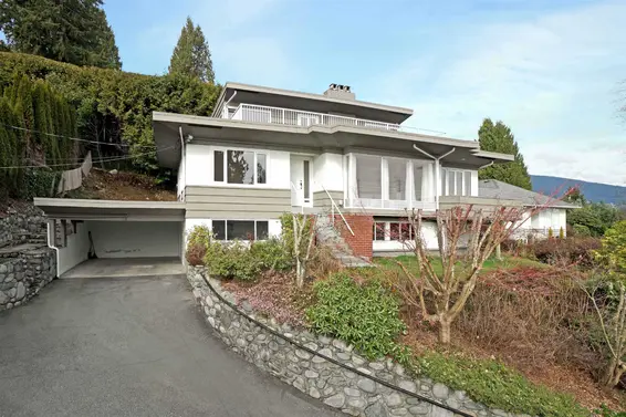 875 Esquimalt Avenue, West Vancouver For Sale - image 3