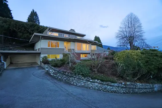 875 Esquimalt Avenue, West Vancouver For Sale - image 32