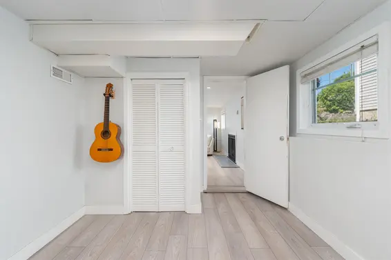 409 West 27th Street, North Vancouver For Sale - image 33