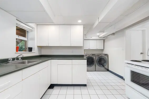 409 West 27th Street, North Vancouver For Sale - image 37