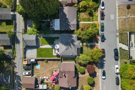 409 West 27th Street, North Vancouver For Sale - image 5
