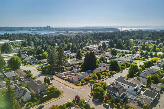 409 West 27th Street, North Vancouver For Sale - image 6