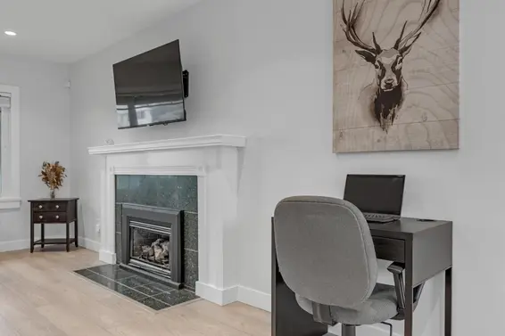 409 West 27th Street, North Vancouver For Sale - image 9