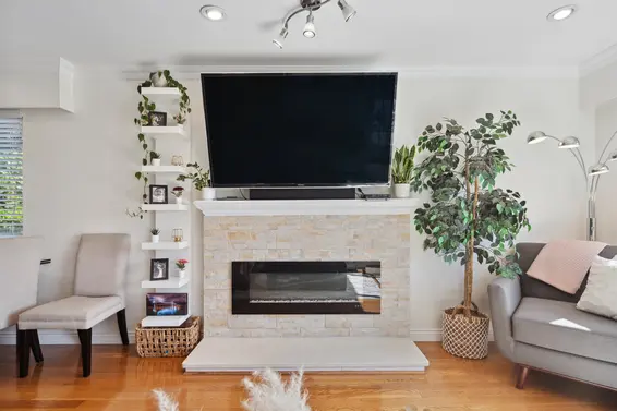 1130 West 17th Street, North Vancouver For Sale - image 12