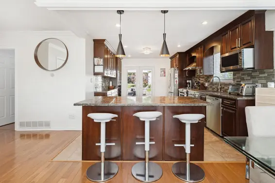 1130 West 17th Street, North Vancouver For Sale - image 15