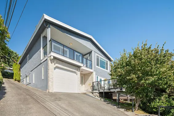 1130 West 17th Street, North Vancouver For Sale - image 2