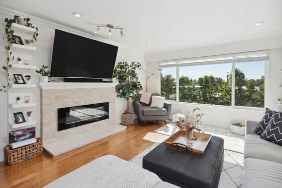 1130 West 17th Street, North Vancouver For Sale - image 5