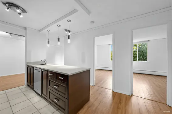 707 2008 Fullerton Avenue, North Vancouver For Sale - image 3