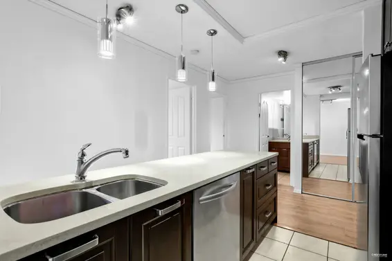 707 2008 Fullerton Avenue, North Vancouver For Sale - image 6