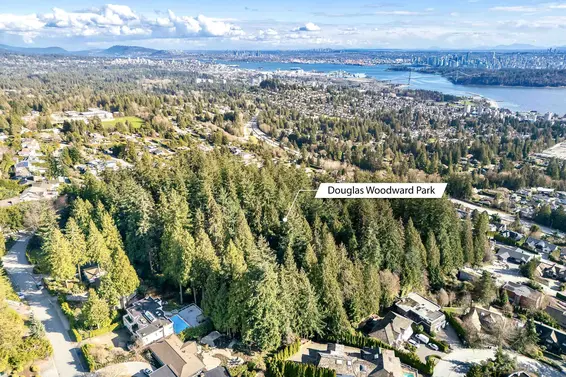 1484 Camridge Road, West Vancouver For Sale - image 11