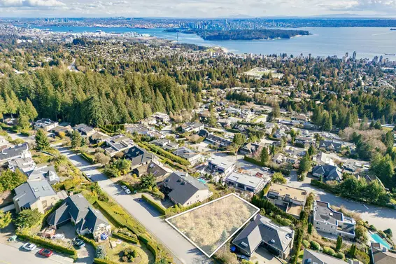 1484 Camridge Road, West Vancouver For Sale - image 12