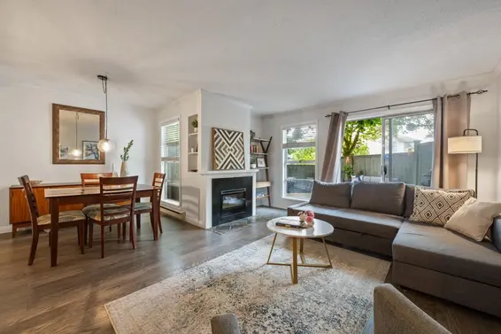50 900 West 17th Street, North Vancouver