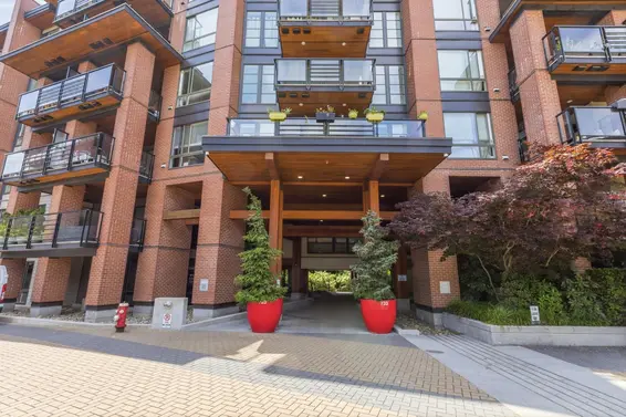 511 733 West 3rd Street, North Vancouver For Sale - image 2