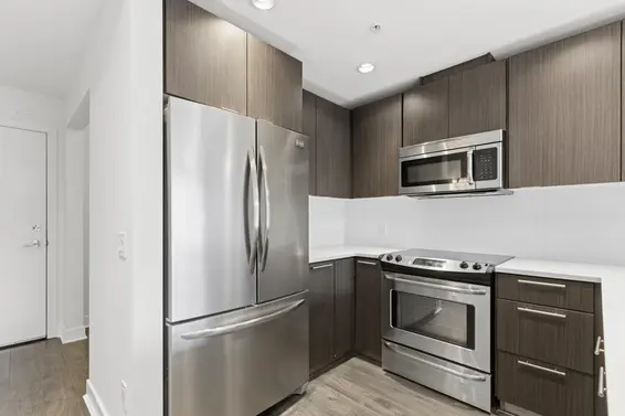 511 733 West 3rd Street, North Vancouver For Sale - image 5