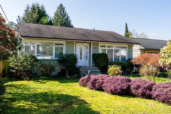 1126 Kings Avenue, West Vancouver For Sale - image 2
