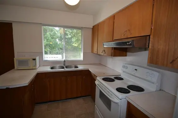 929 Prospect Avenue, North Vancouver For Sale - image 9