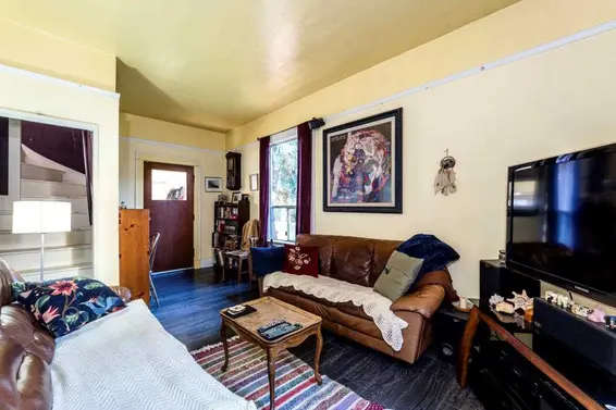 448 Lyon Place, North Vancouver For Sale - image 5