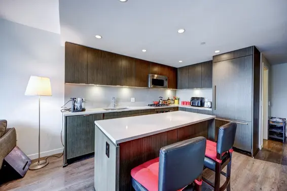 908 125 East 14th Street, North Vancouver For Sale - image 8