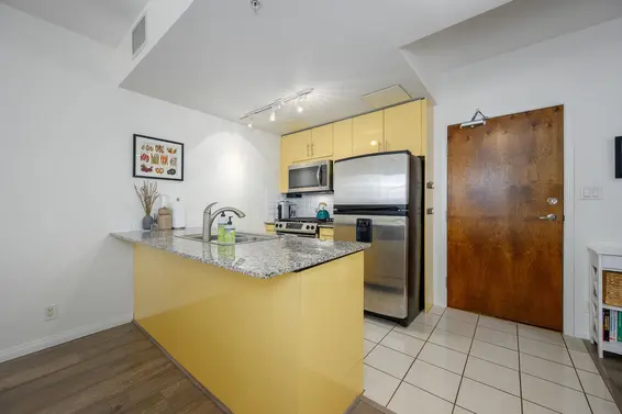 405 168 East Esplanade, North Vancouver For Sale - image 7