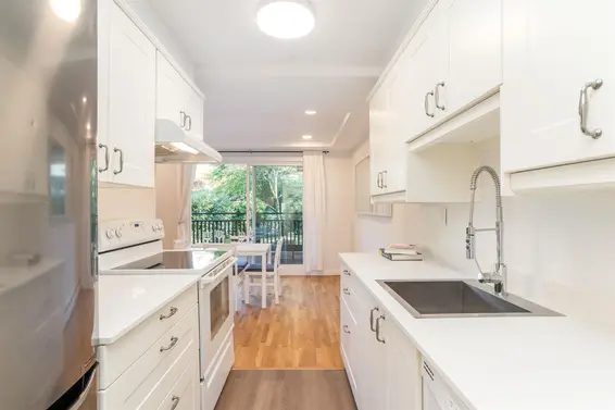 1203 555 West 28Th Street, North Vancouver