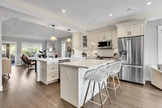 545 East 4th Street, North Vancouver For Sale - image 10