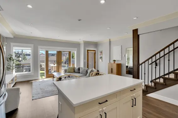 545 East 4th Street, North Vancouver For Sale - image 11