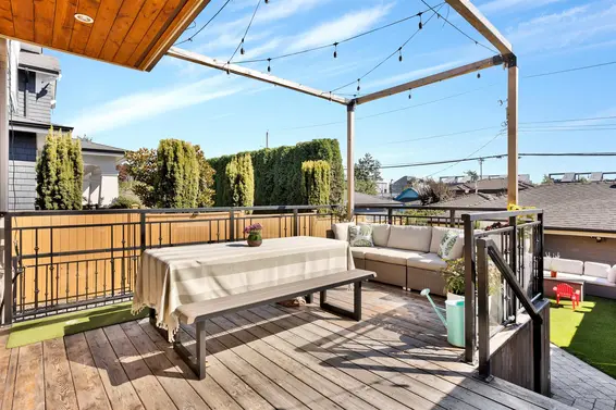 545 East 4th Street, North Vancouver For Sale - image 17