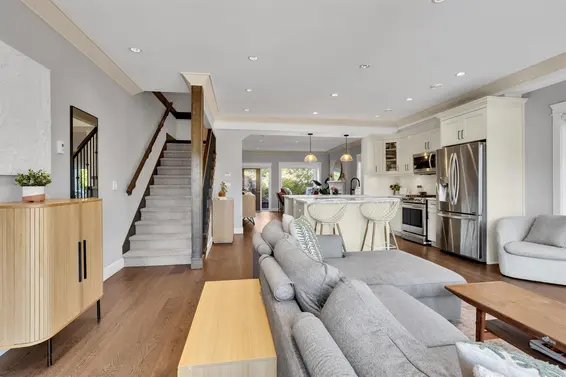 545 East 4th Street, North Vancouver For Sale - image 8