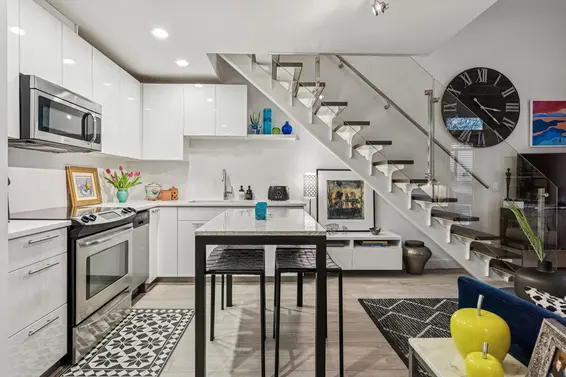 603 733 West 3rd Street, North Vancouver For Sale - image 10