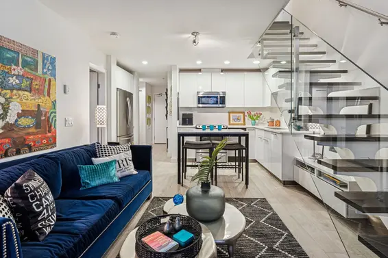 603 733 West 3rd Street, North Vancouver For Sale - image 5