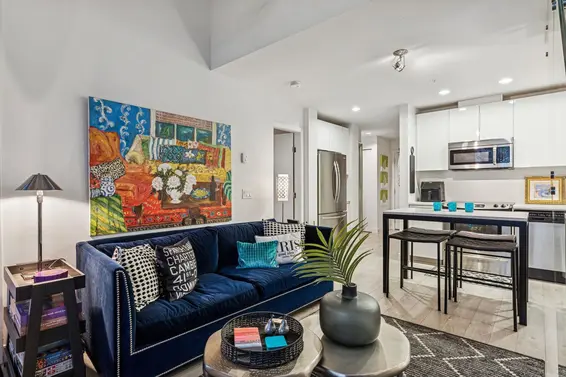 603 733 West 3rd Street, North Vancouver For Sale - image 6