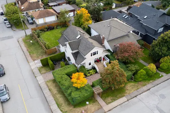 563 East 6th Street, North Vancouver