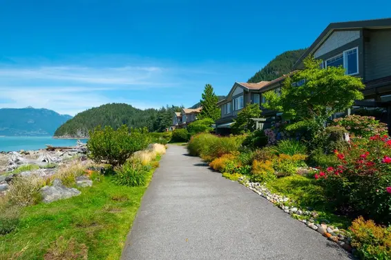 52 Beach Drive, West Vancouver For Sale - image 4