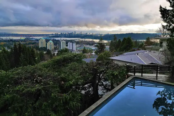 832 Younette Drive, West Vancouver For Sale - image 3
