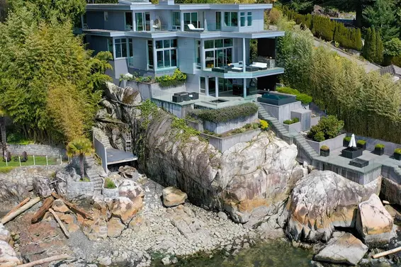 3906 Marine Drive, West Vancouver For Sale - image 2