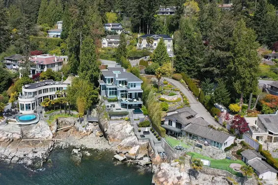3906 Marine Drive, West Vancouver For Sale - image 4