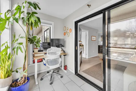 405 935 West 16th Street, North Vancouver For Sale - image 6