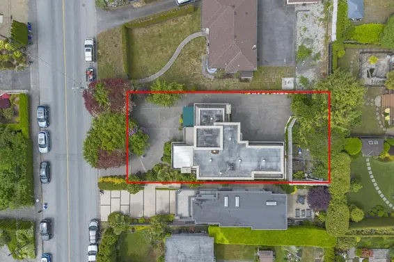 2541 Marine Drive, West Vancouver For Sale - image 40